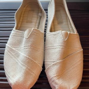 Cream flats (9)